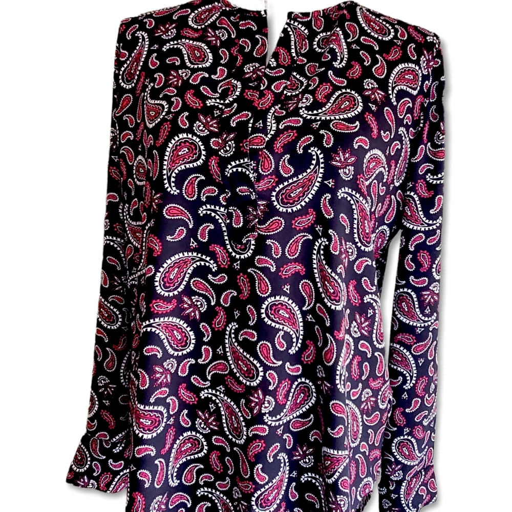 Paisley Black, Red, and White Long Sleeve Premise Studios High Low Tunic T Sz M - Picture 3 of 11